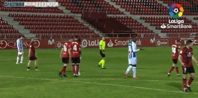 1615682852669060217.gif 武磊.gif